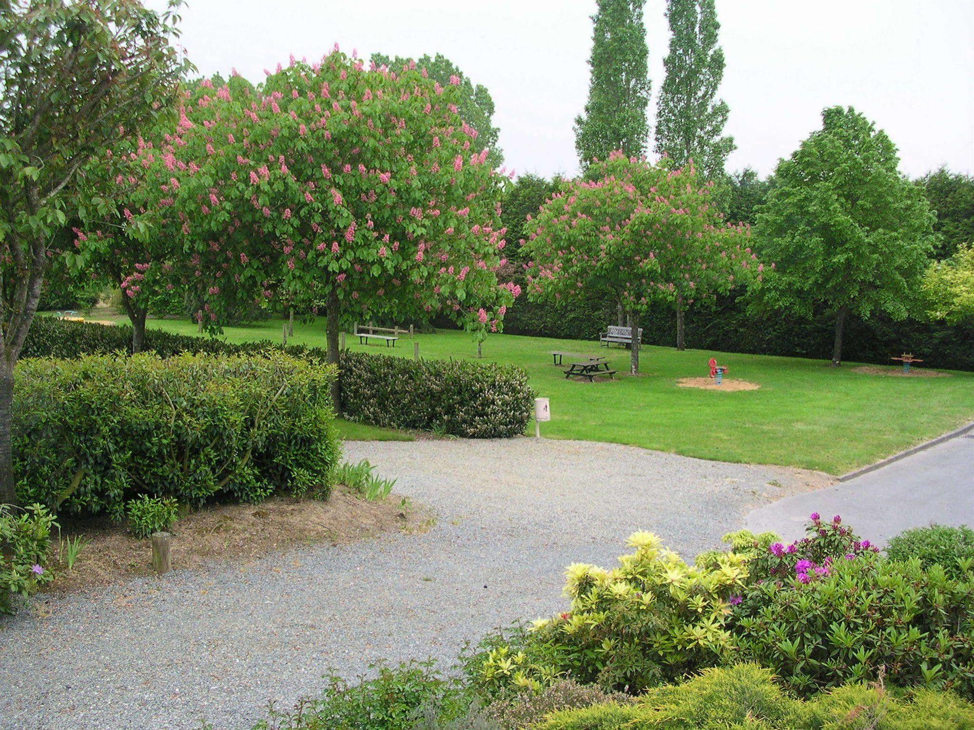 Hotel le Bretagne Louvigné-de-Bais Eksteriør billede
